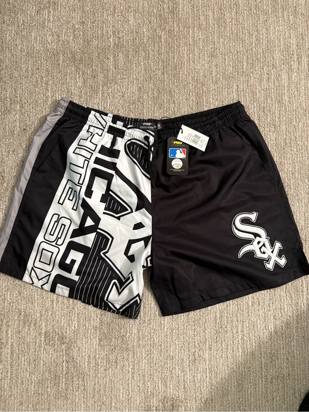 Pro Standard Chicago White Sox Black & White Athletic Shorts